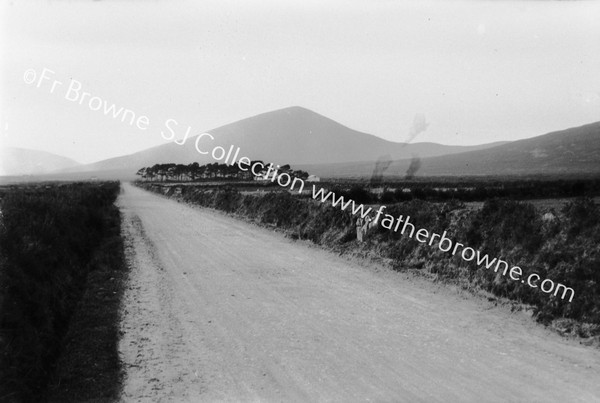 KNOCKMEALDOWN 2609FT EASTER : FROM CLOGHEEN ROAD